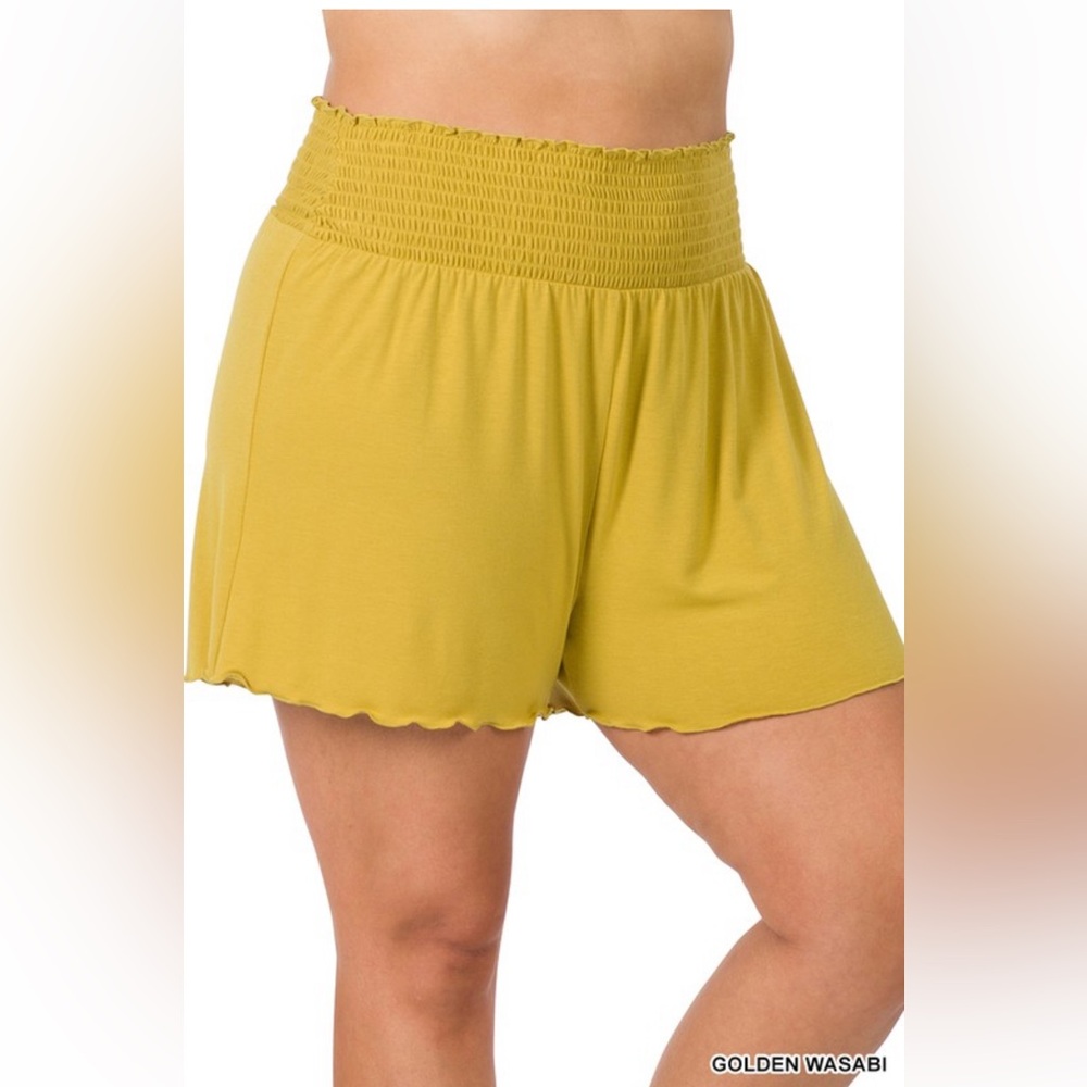 NWT! PLUS GOLDEN SMOCKED HIGH WAIST STRETCHY COMFY SHORTS